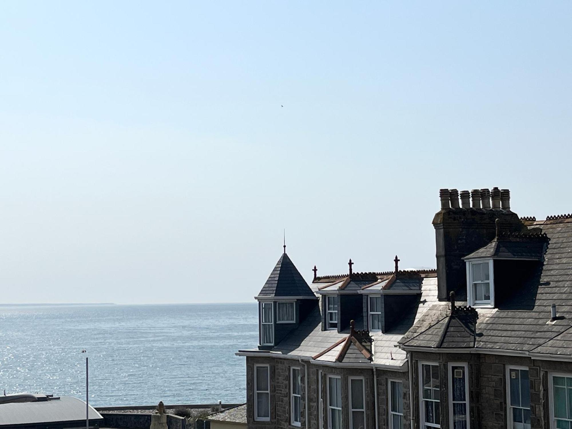 Spacious Home Near Seafront & Train Station 5 Bed Sleeps 10- Central Пензанс Екстериор снимка
