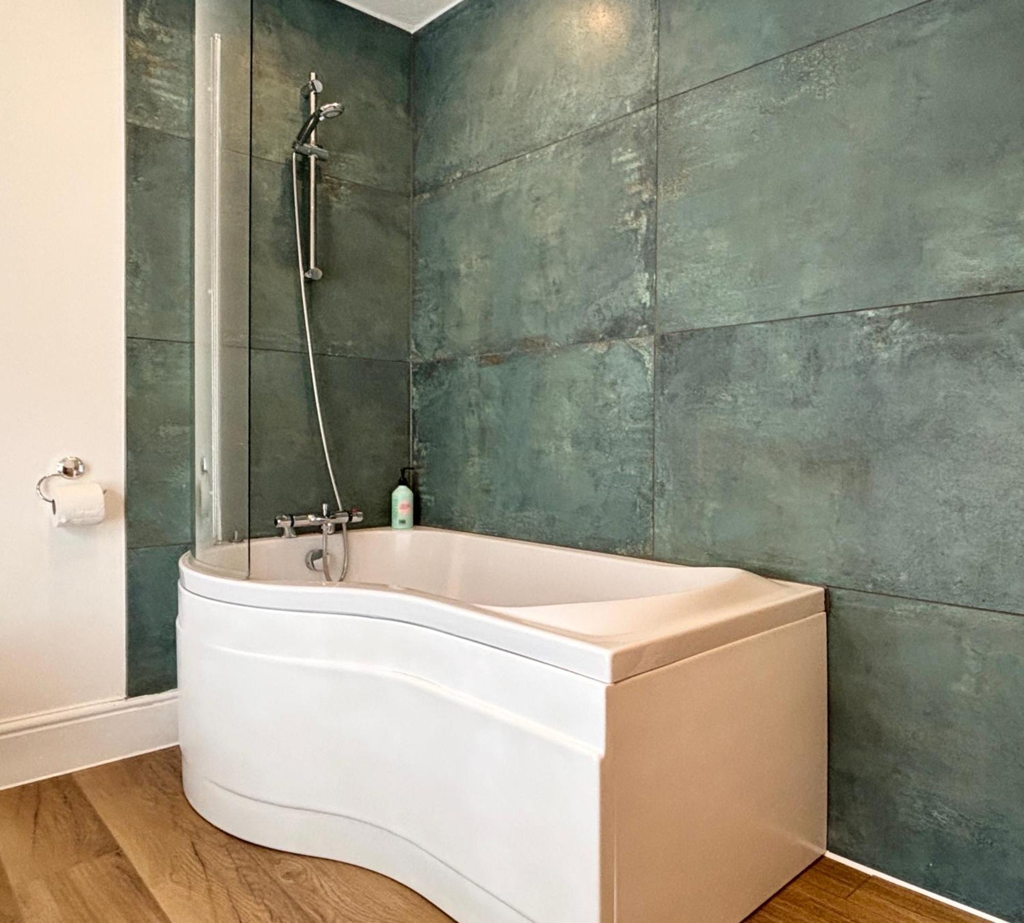 Spacious Home Near Seafront & Train Station 5 Bed Sleeps 10- Central Пензанс Екстериор снимка